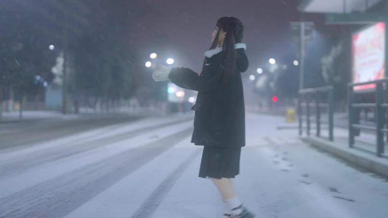 《下雪》｜蠢沫沫 · 张写真、1 个视频