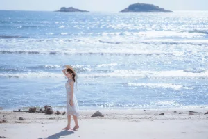《发光的海》｜桜桃喵 · 18张写真