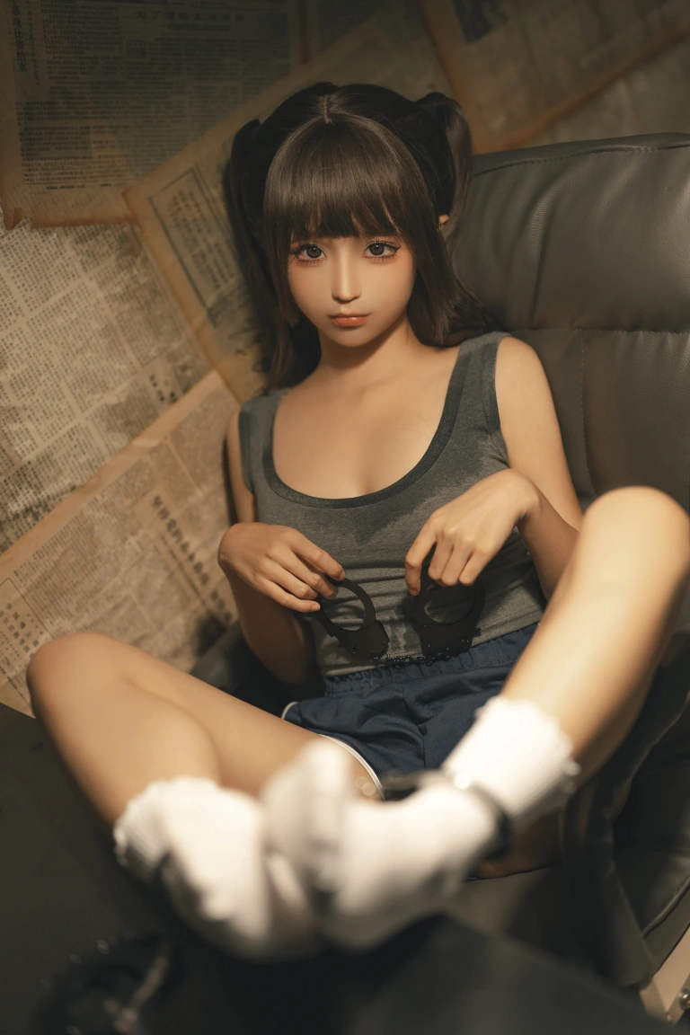 《审讯》｜蠢沫沫 · 140张写真
