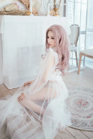 《NO.18 – 花嫁》｜轩萧学姐 · 32张写真
