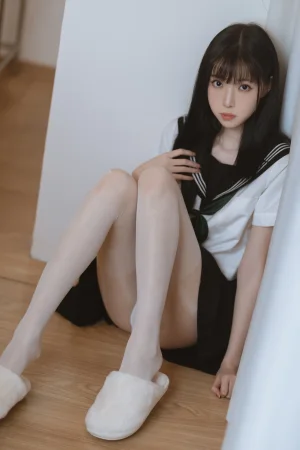 《白丝水手服》｜许岚 · 40张写真