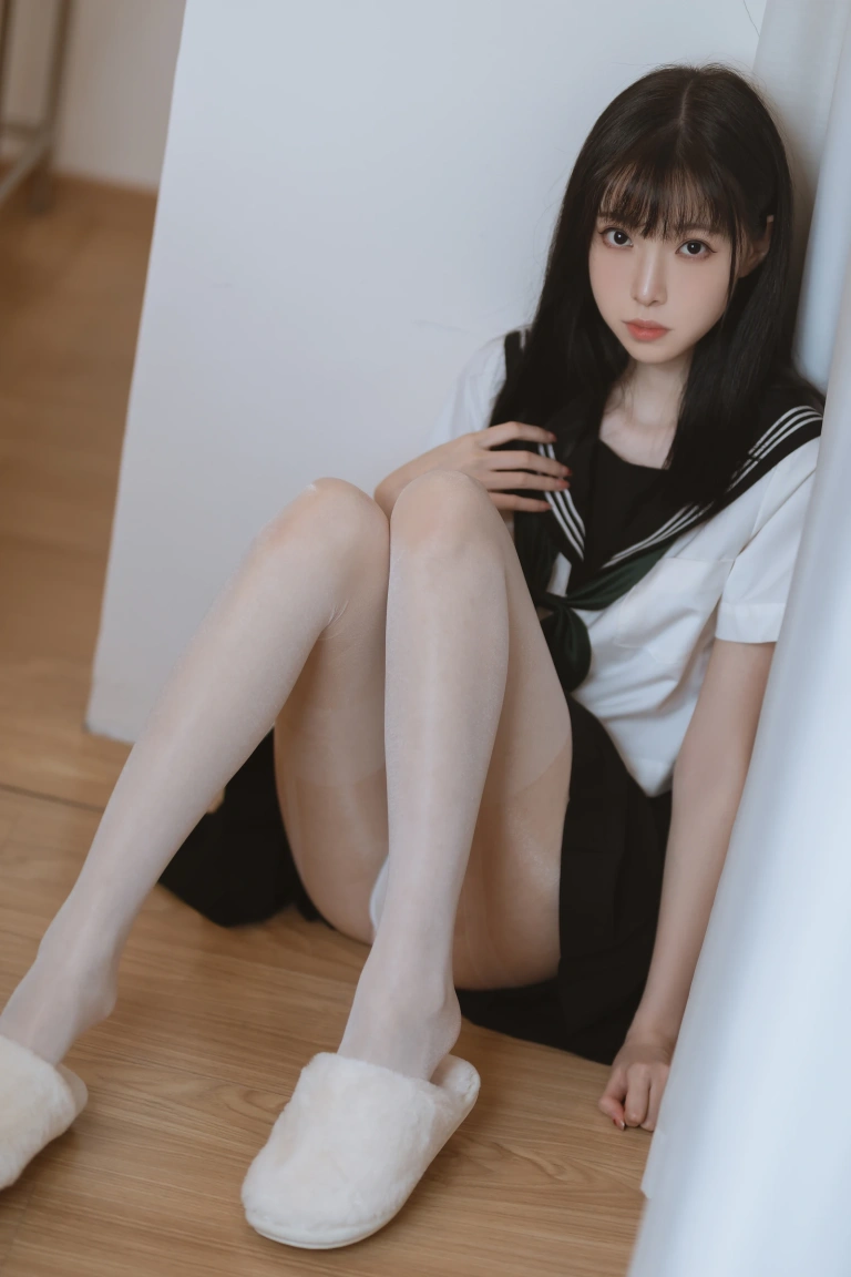 《白丝水手服》｜许岚 · 40张写真