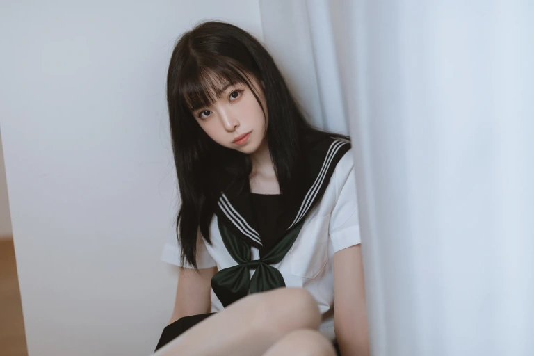 《白丝水手服》｜许岚 · 40张写真