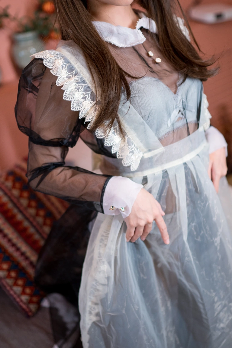 《黑透明女仆》｜蠢沫沫 · 44张写真