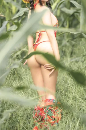 《苞米地的故事》｜蠢沫沫 · 50张写真