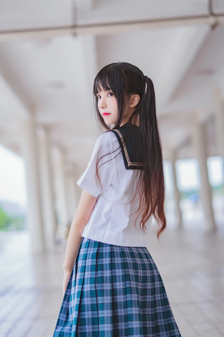 《雨恋》｜桜桃喵 · 28张写真