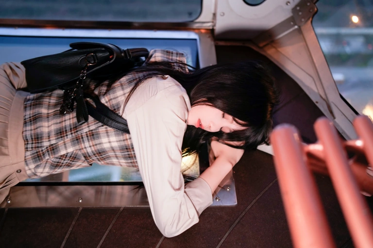 《制服摩天轮》｜桜桃喵 · 27张写真