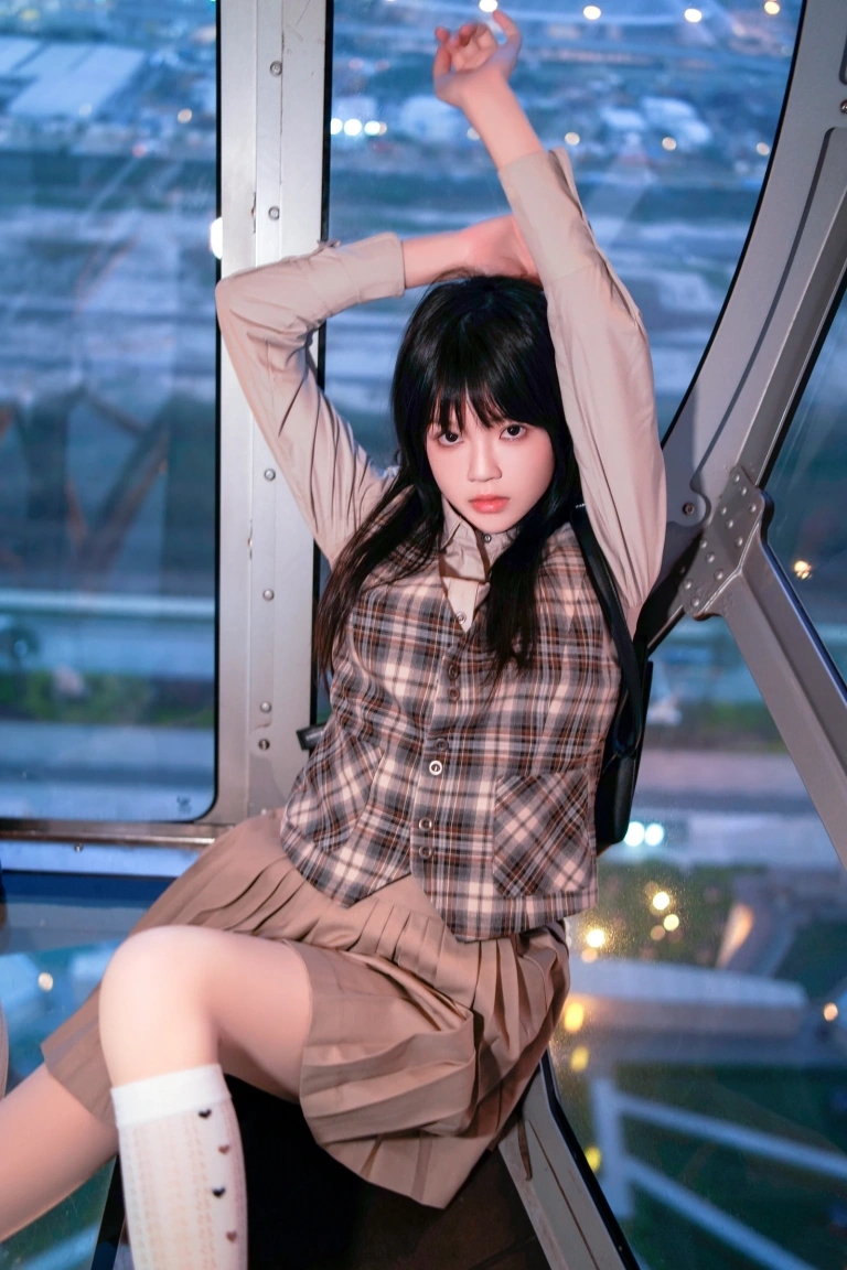 《制服摩天轮》｜桜桃喵 · 27张写真