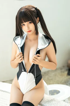 《小鲸鱼》｜蠢沫沫 · 10张写真