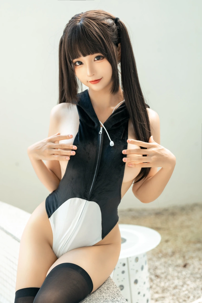 《小鲸鱼》｜蠢沫沫 · 10张写真