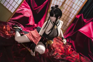 《圣诞节 约尔3 同人和风战斗服》｜星之迟迟 · 78张写真、2 个视频