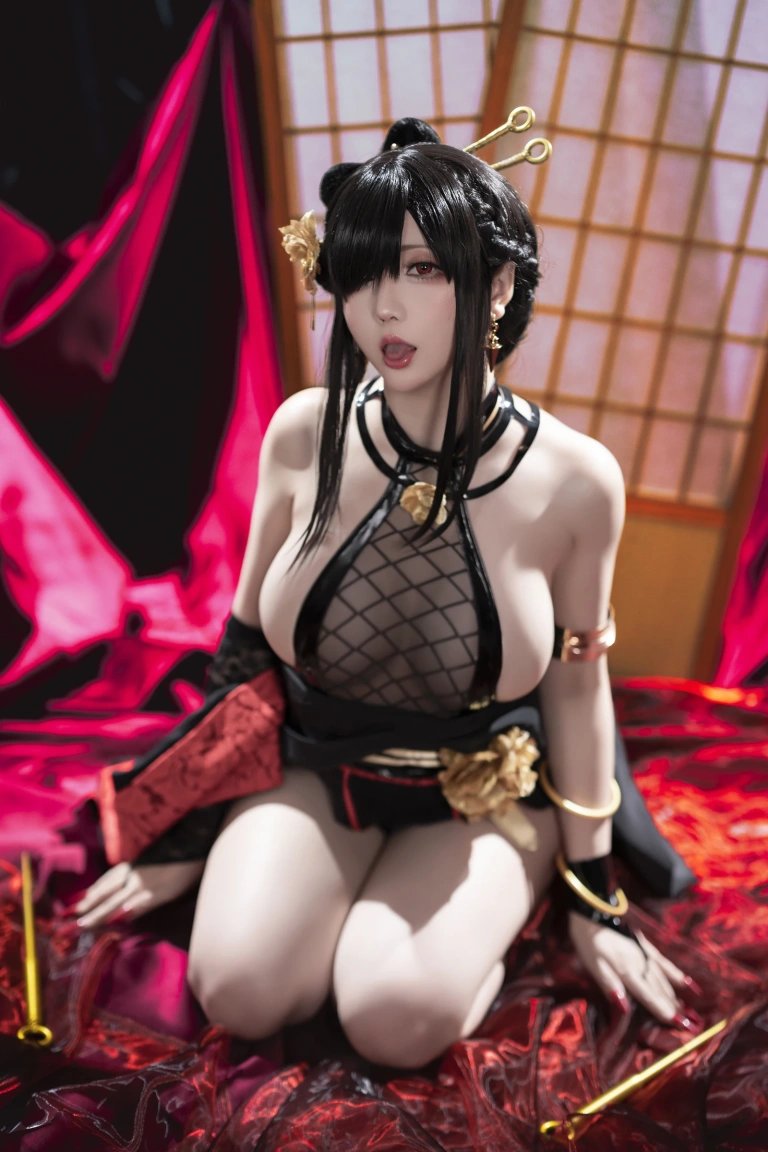 《圣诞节 约尔3 同人和风战斗服》｜星之迟迟 · 78张写真、2 个视频