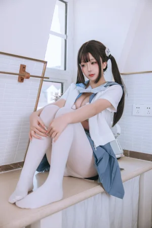 《JK学妹》｜日奈娇(椎名莜) · 201张写真、11 个视频