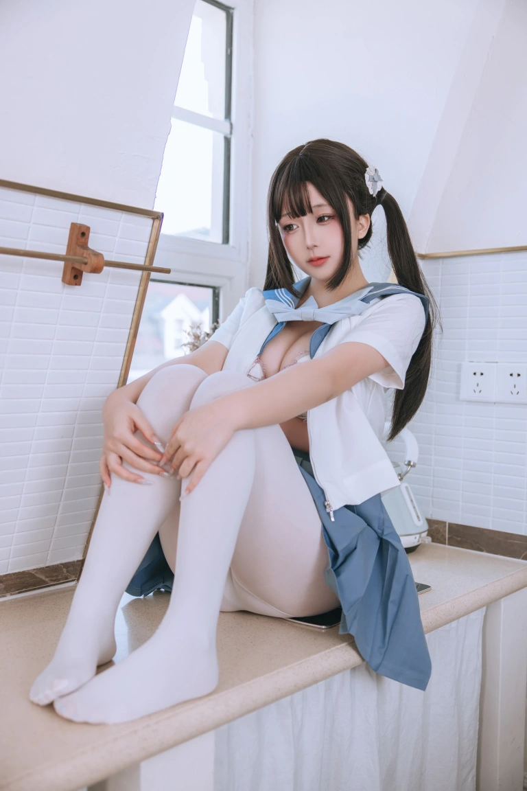 《JK学妹》｜日奈娇(椎名莜) · 201张写真、11 个视频