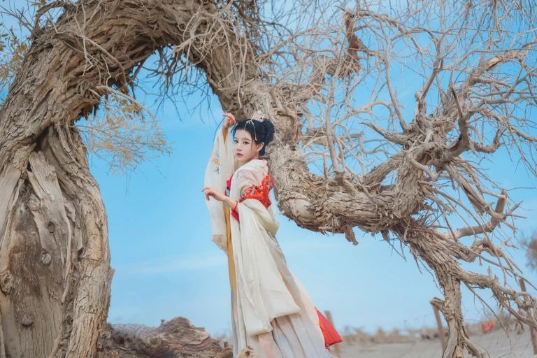 《惊鸿》｜桜桃喵 · 15张写真