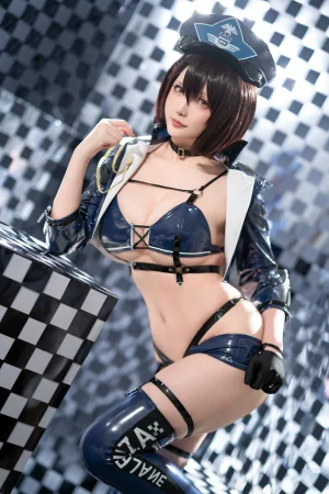 《2023年3月计划B 碧蓝航线 巴尔的摩赛车服》｜星之迟迟 · 51张写真、1 个视频