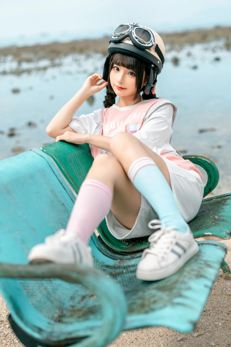 《小电车》｜蠢沫沫 · 120张写真