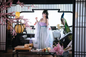 《师姐》｜日奈娇(椎名莜) · 187张写真、5 个视频