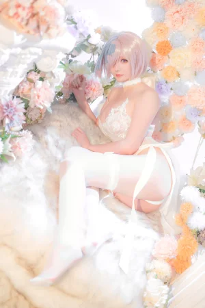 《2023年3月计划C FGO 玛修婚纱》｜星之迟迟 · 78张写真、1 个视频