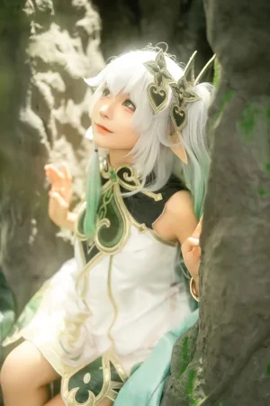 《大慈树王》｜蠢沫沫 · 25张写真