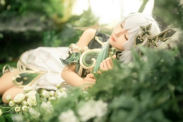 《大慈树王》｜蠢沫沫 · 25张写真
