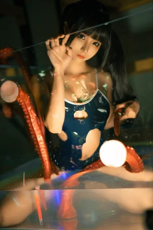 《深渊》｜蠢沫沫 · 17张写真
