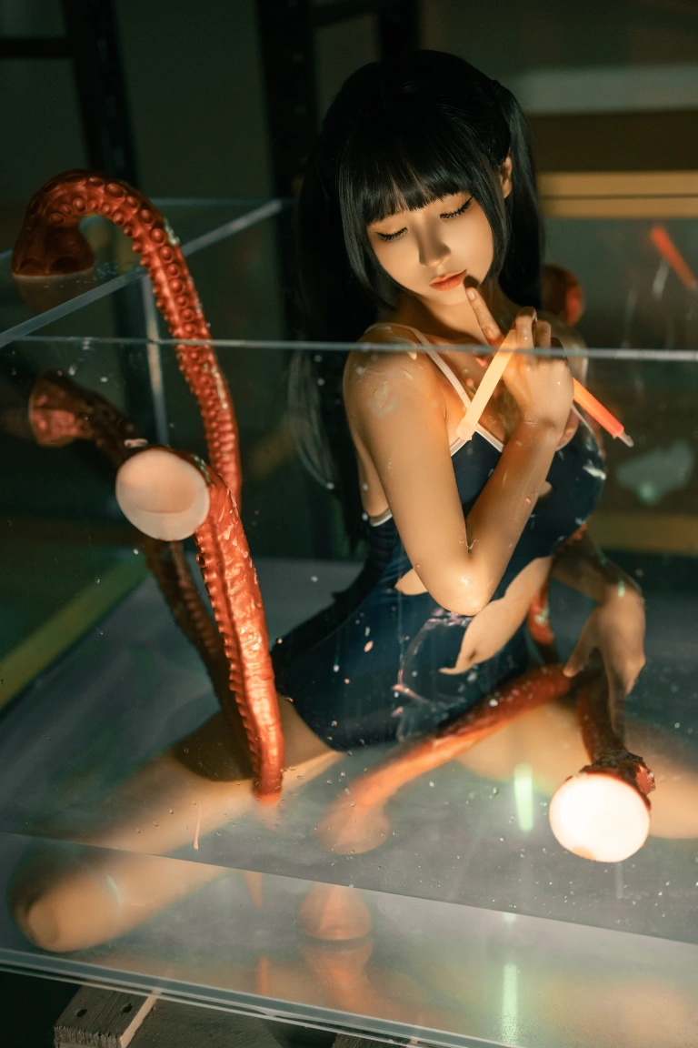 《深渊》｜蠢沫沫 · 17张写真