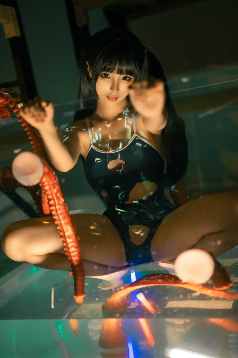 《深渊》｜蠢沫沫 · 17张写真