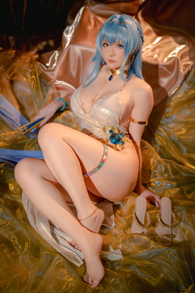 《2023年4月计划C Nikke 胜利女神 海伦》｜星之迟迟 · 77张写真、1 个视频