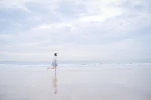 《海边jk》｜周叽是可爱兔兔 · 35张写真