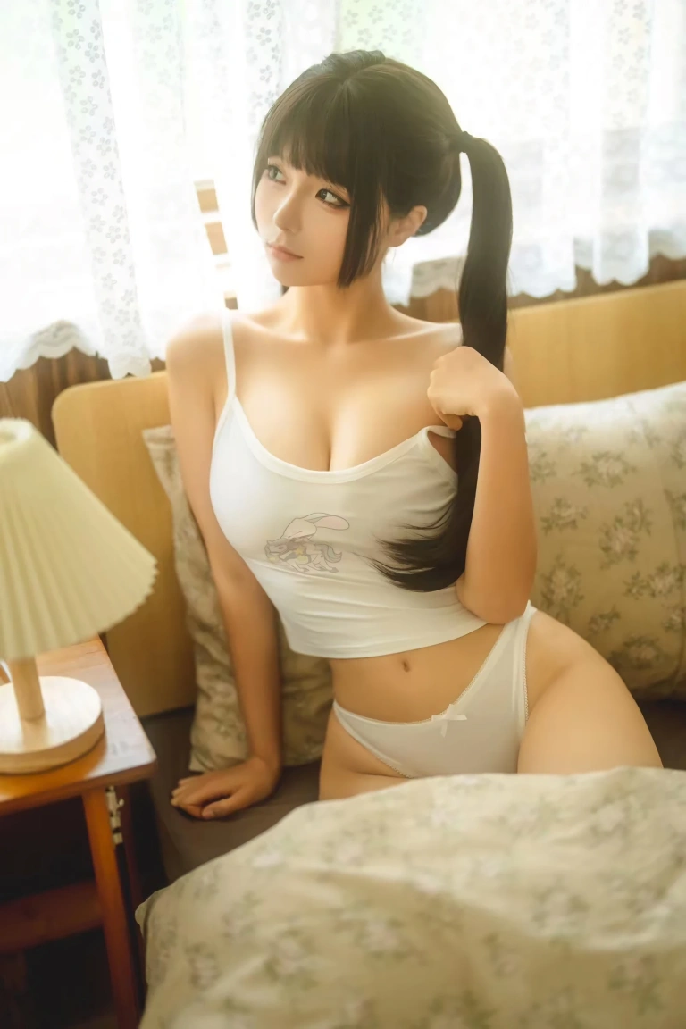 《假日》｜蠢沫沫 · 28张写真