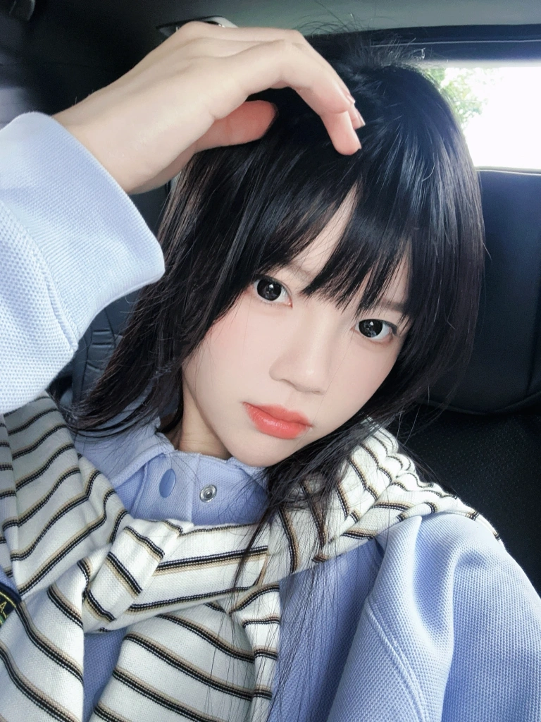 《蓝》｜桜桃喵 · 20张写真