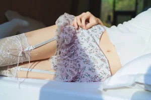 《春日碎花》｜桜桃喵 · 57张写真、1 个视频