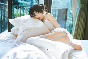 《春日碎花》｜桜桃喵 · 57张写真、1 个视频