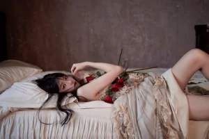 《玻璃玫瑰》｜桜桃喵 · 11张写真