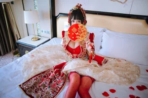 《洞房花烛》｜日奈娇(椎名莜) · 190张写真、5 个视频