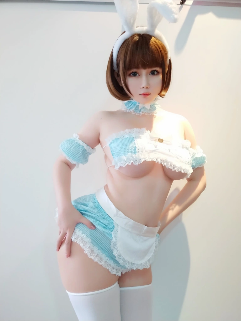 《白兔软软》｜依酱 · 27张写真