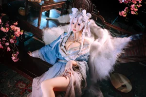 《合欢宗圣女》｜日奈娇(椎名莜) · 205张写真、5 个视频