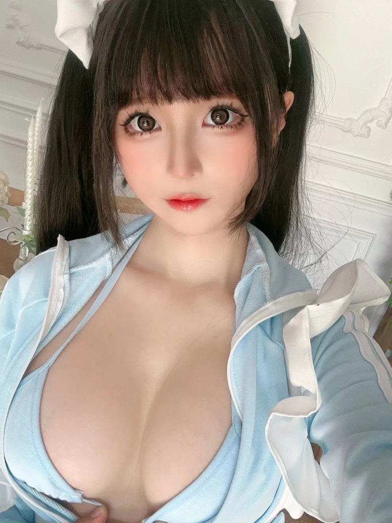 《午后》｜蠢沫沫 · 29张写真、1 个视频