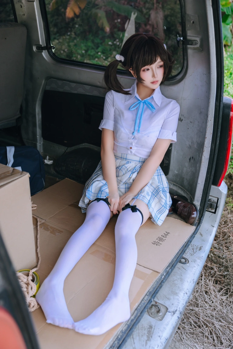 《女高》｜日奈娇(椎名莜) · 195张写真、5 个视频