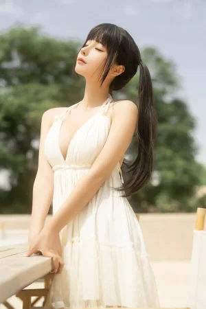 《咖啡厅》｜蠢沫沫 · 12张写真