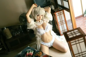《穹妹》｜蠢沫沫 · 28张写真