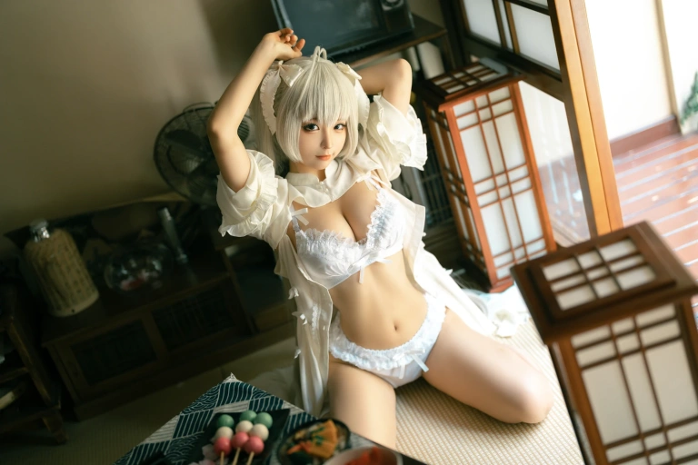 《穹妹》｜蠢沫沫 · 28张写真
