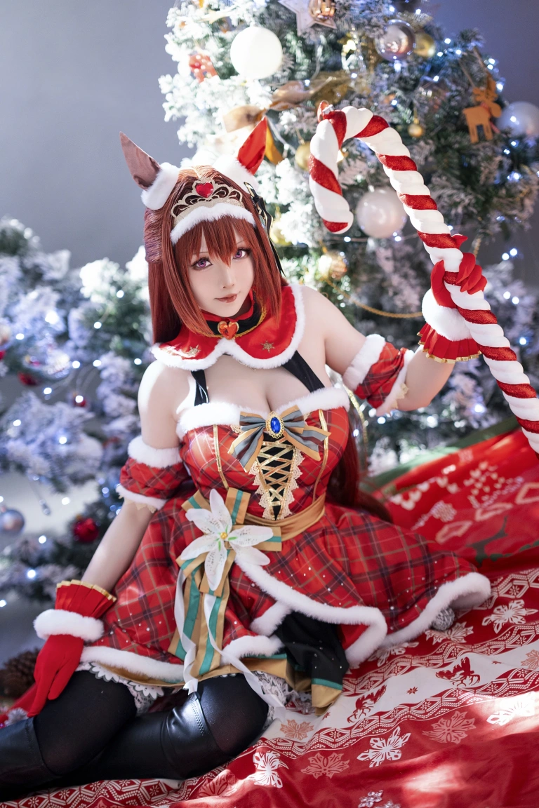 《2023年12月计划A 赛马娘 大和赤骥 圣诞衣装》｜星之迟迟 · 47张写真