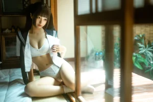 《居家学妹》｜蠢沫沫 · 22张写真