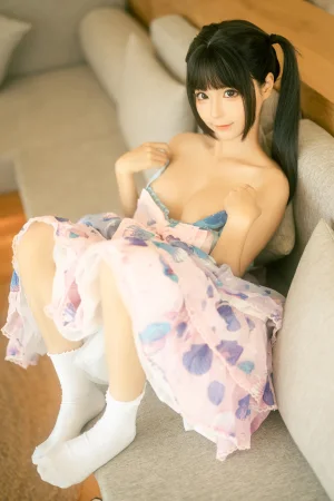 《可爱粉裙》｜蠢沫沫 · 13张写真
