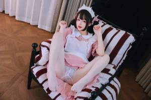《见习女仆》｜日奈娇(椎名莜) · 224张写真、5 个视频