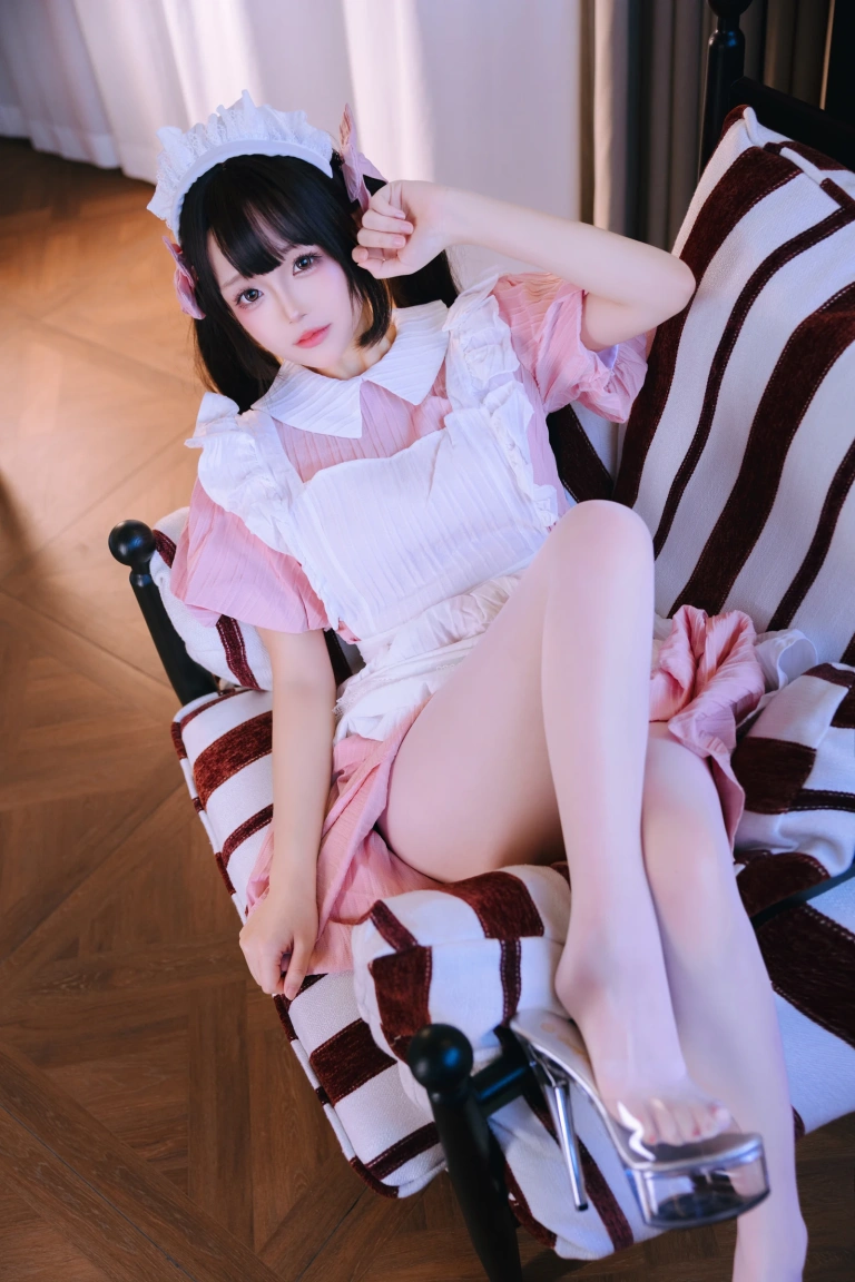 《见习女仆》｜日奈娇(椎名莜) · 224张写真、5 个视频