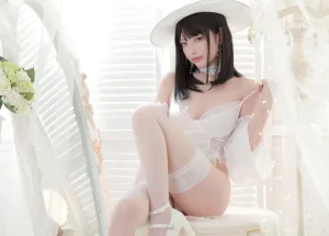 《白女巫》｜雯仔不讲道理 · 34张写真