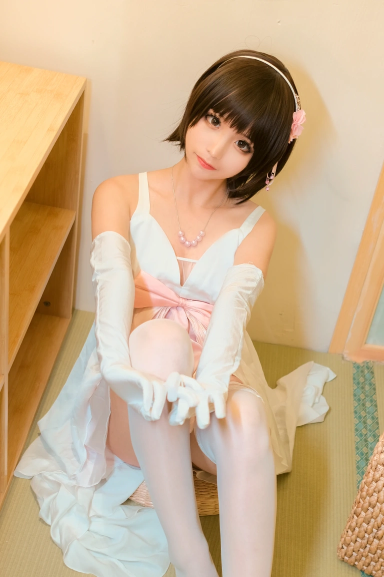 《惠礼服》｜蠢沫沫 · 40张写真